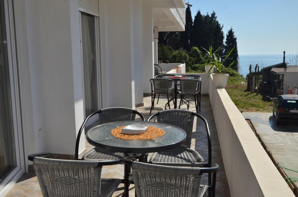 Apartments Casa Pineta Ulcinj Rom bilde