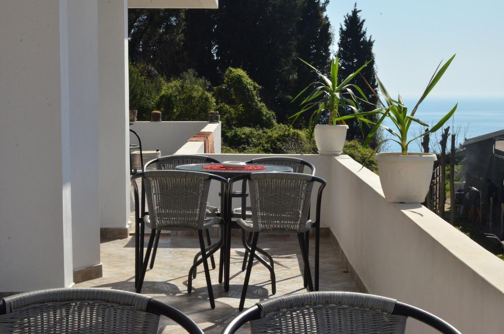 Apartments Casa Pineta Ulcinj Rom bilde